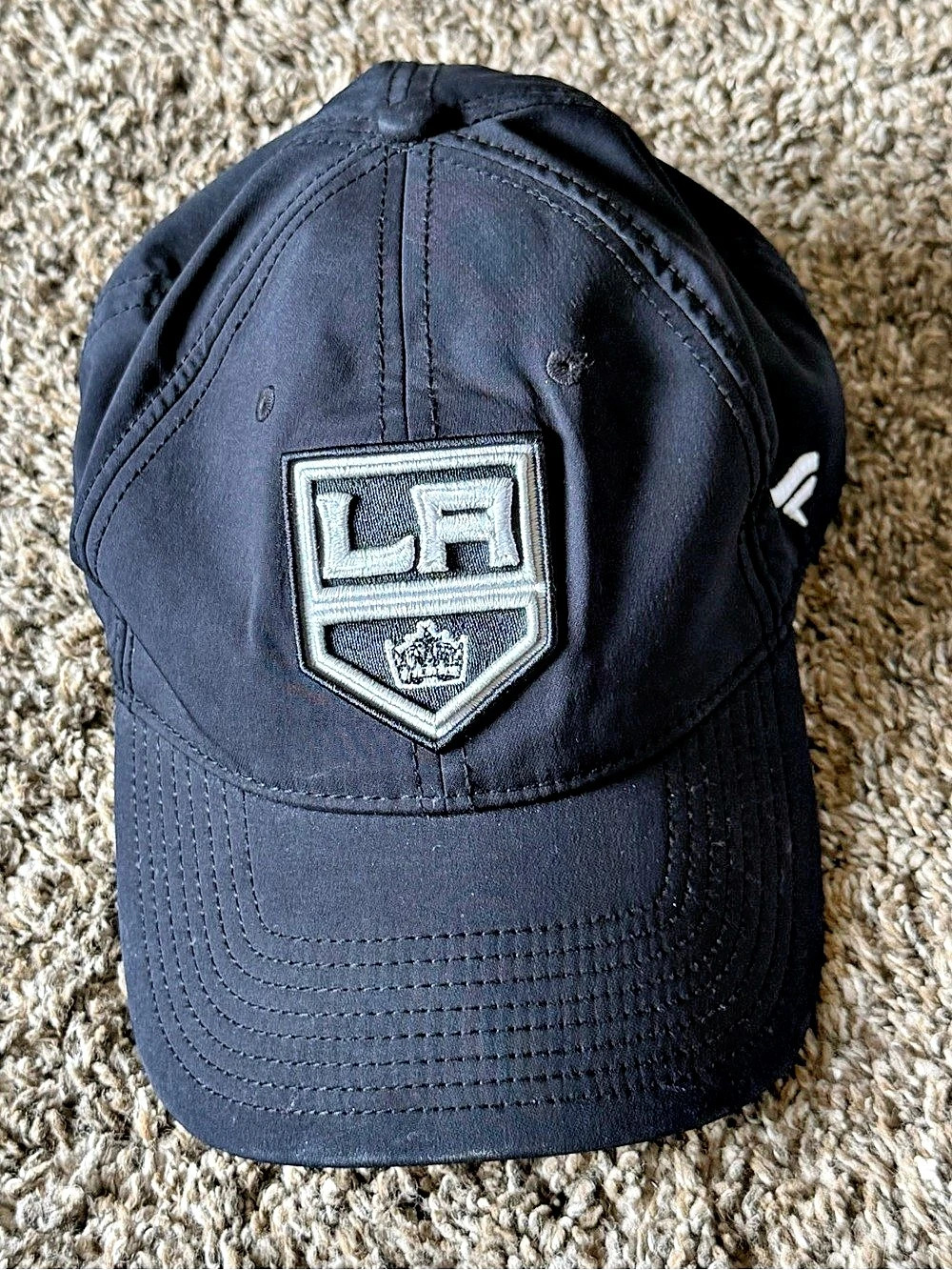 NHL LA Kings Fanatics Hockey Stretch Flex Cap Hat Black M/L